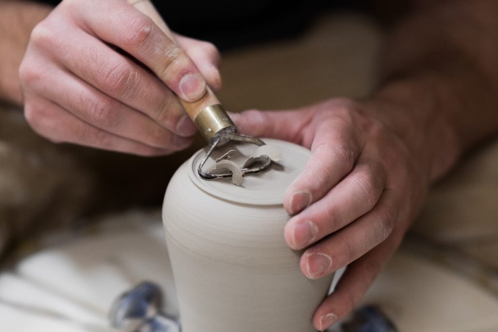 'Ceramica in corso', al Mercato Centrale Roma arriva un’esperienza artistica rivolta a tutti per imparare a lavorare l'argilla