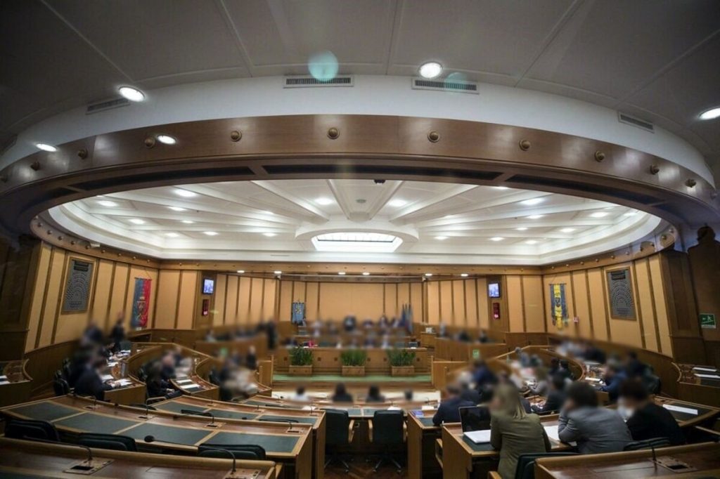 Regione Lazio, tregua per il documento finanziario. L’aula approva senza sorprese