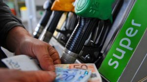 I soldi della 'Ndrangheta ripuliti con la benzina di Roma e provincia: 19 arresti e 7 milioni di euro sequestrati