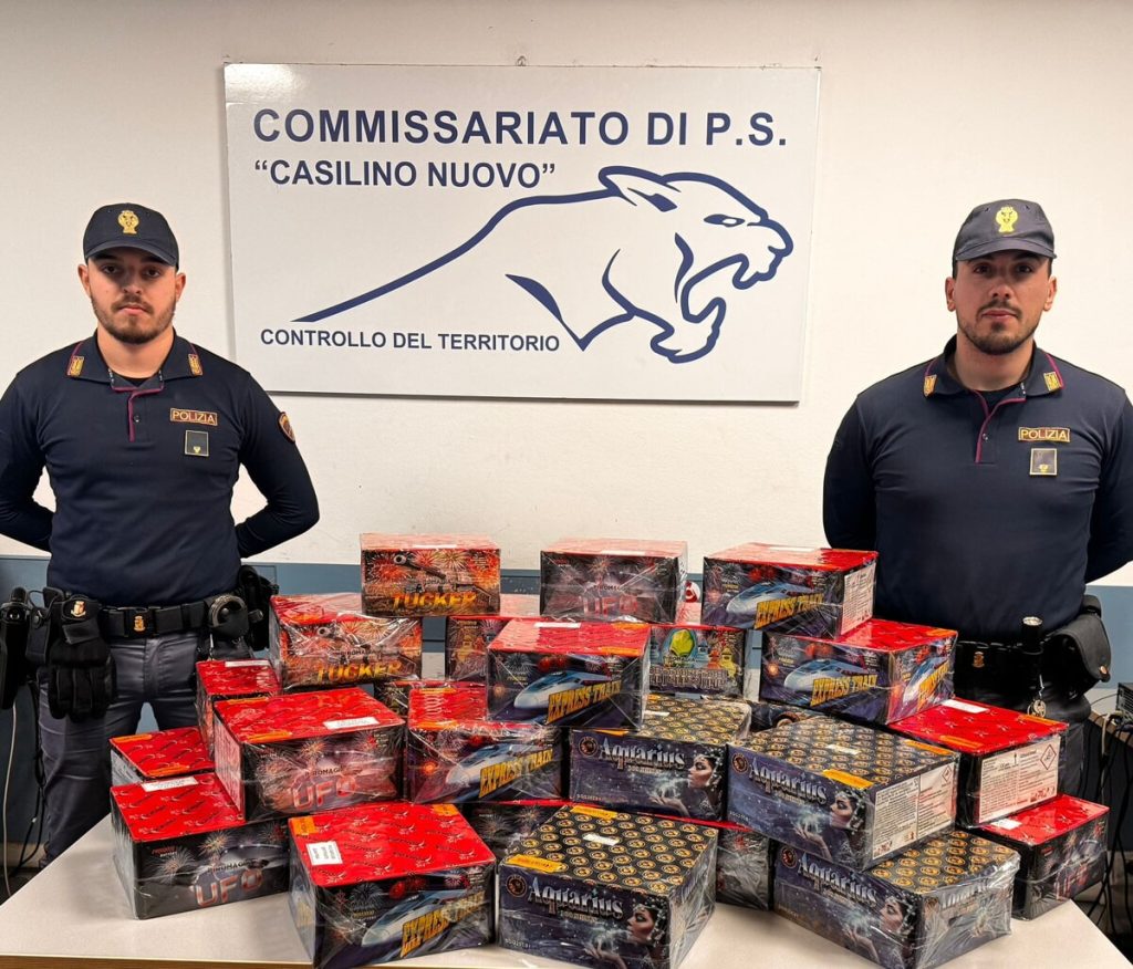 Sul Raccordo con l'auto carica di botti di Capodanno. Sequestrati 136 chili di fuochi d'artificio