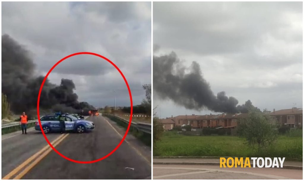 Incendio a Roma, autobus distrutto dalle fiamme a Tor Vergata