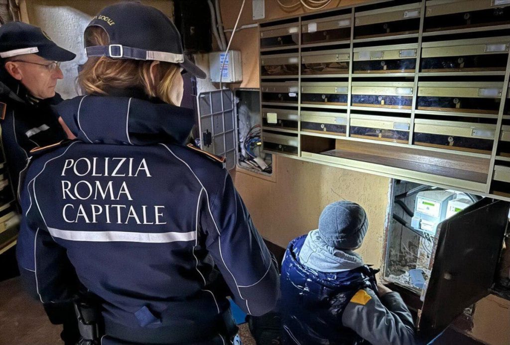 Furto di energia elettrica: barista manomette contatore