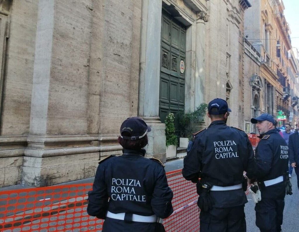 Via del Corso, via alla messa in sicurezza della chiesa di San Giacomo
