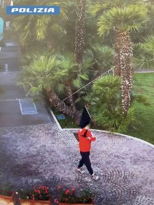 Finto addetto dell'albergo rapina ospite del Grand Hotel Duca d'Este e scappa con una tv