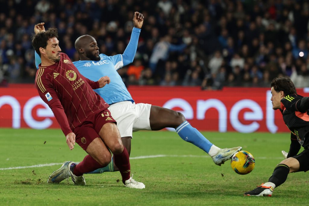 Napoli-Roma 1-0: Lukaku beffa Hummels, Dovbyk fermato dalla traversa