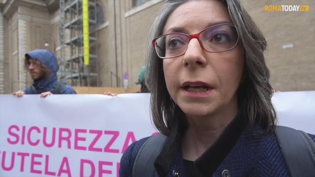 VIDEO | "No al Codice della strage": la protesta contro la riforma del Ministro Salvini a pochi passi dal Senato