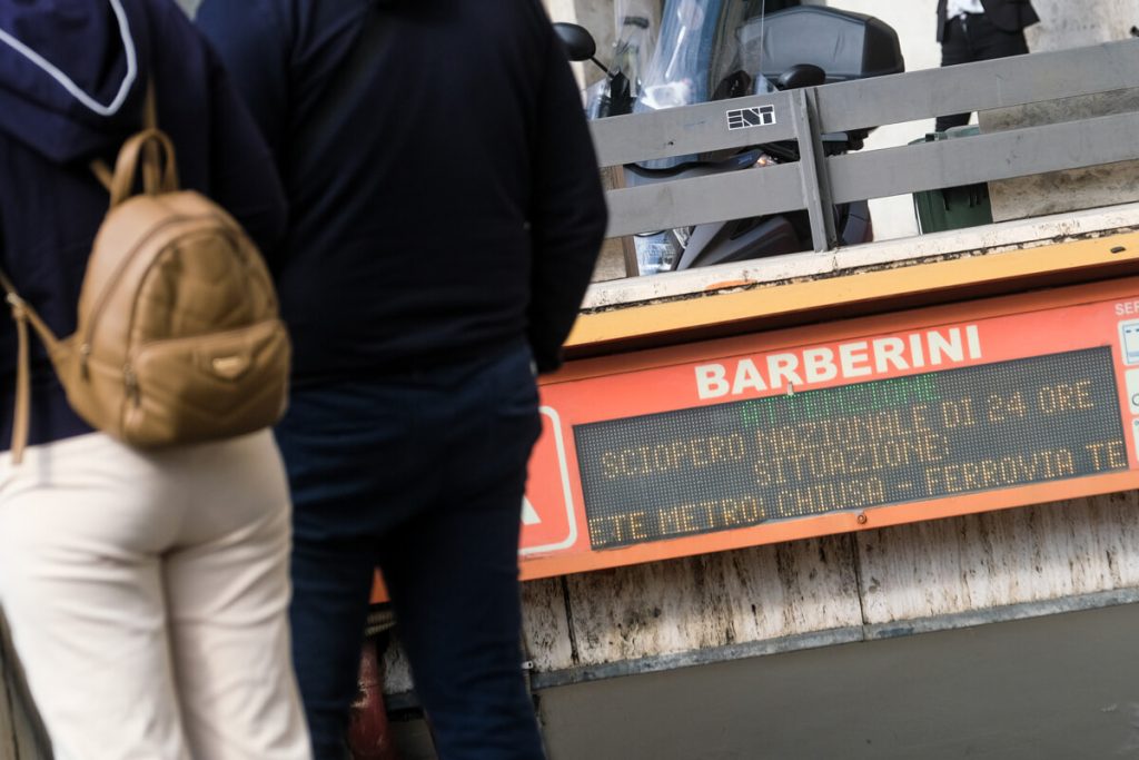 Giubileo, siglato a Roma un patto anti-scioperi. Ma la Cgil non firma