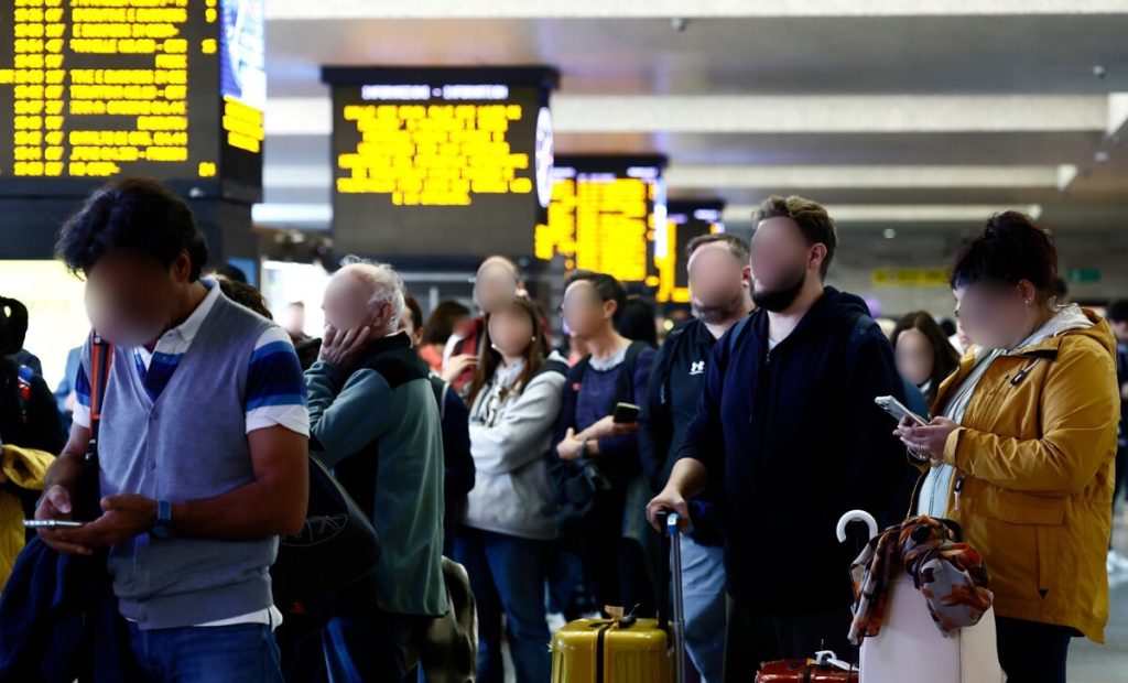 Come è andato lo sciopero dei treni di oggi. Giornata da incubo a Roma, disagi anche dopo la fine della protesta