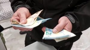 Lo sgarro dell'imprenditore romano al 'petroliere' della 'Ndrangheta e la faida (sventata) con la Camorra