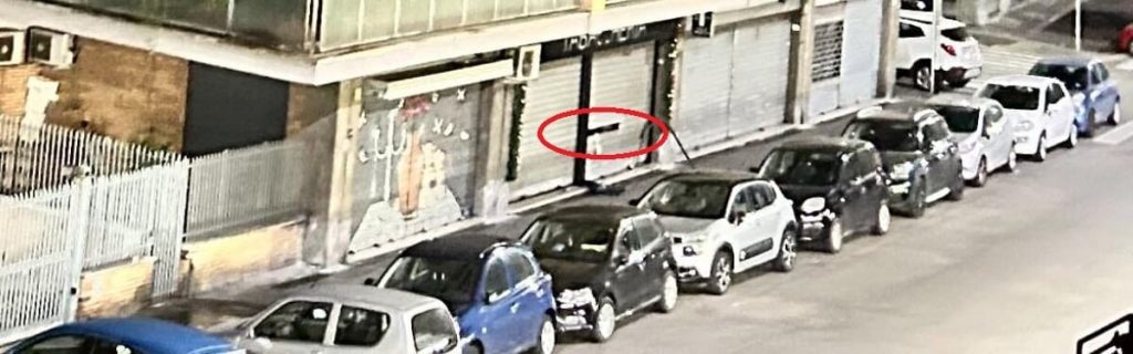 La banda del taglio della serranda: ladri in tabaccheria