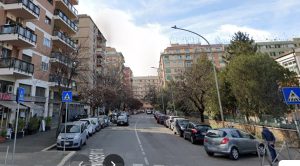 Pedinata, presa per i capelli e picchiata. L’incubo di una 39enne a Roma: "Ora ho paura di uscire"