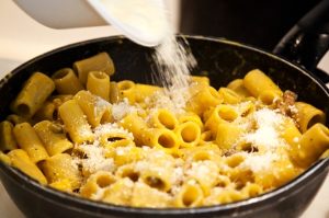 Giubileo 2025, i buoni pasto per i pellegrini. Come ottenerli e dove possono essere usati