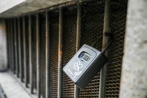 Privi di identificazione, senza misure di sicurezza. A Roma i b&b non rispettano le regole