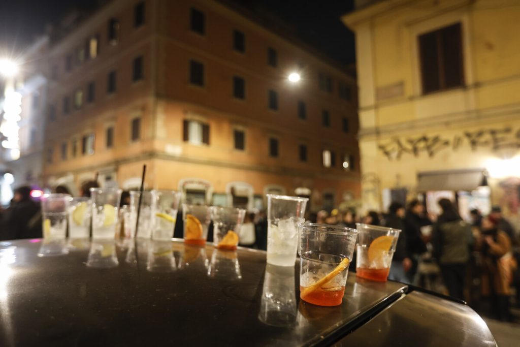 Mangia, bevi e divento ricco. Chi si è preso decine di locali nei quartieri della movida