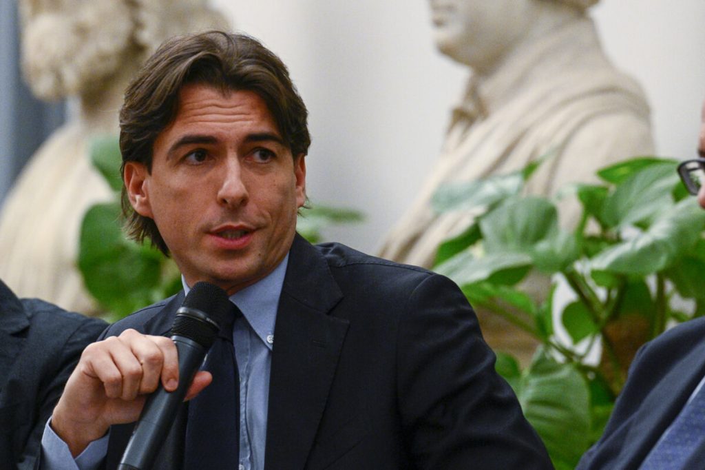 Natale di eventi gratuiti nelle piazze di periferia. Onorato: "Portiamo musica e cultura nei quartieri popolari"