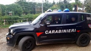 Una discarica abusiva di rifiuti pericolosi vicino alla riserva naturale