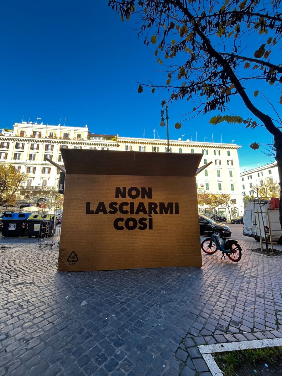 "Non lasciarmi così": al via la nuova campagna di Ama sulla raccolta della carta