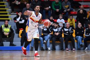 La Virtus non riesce a fermare la capolista: Roseto espugna il Palazzetto dello Sport