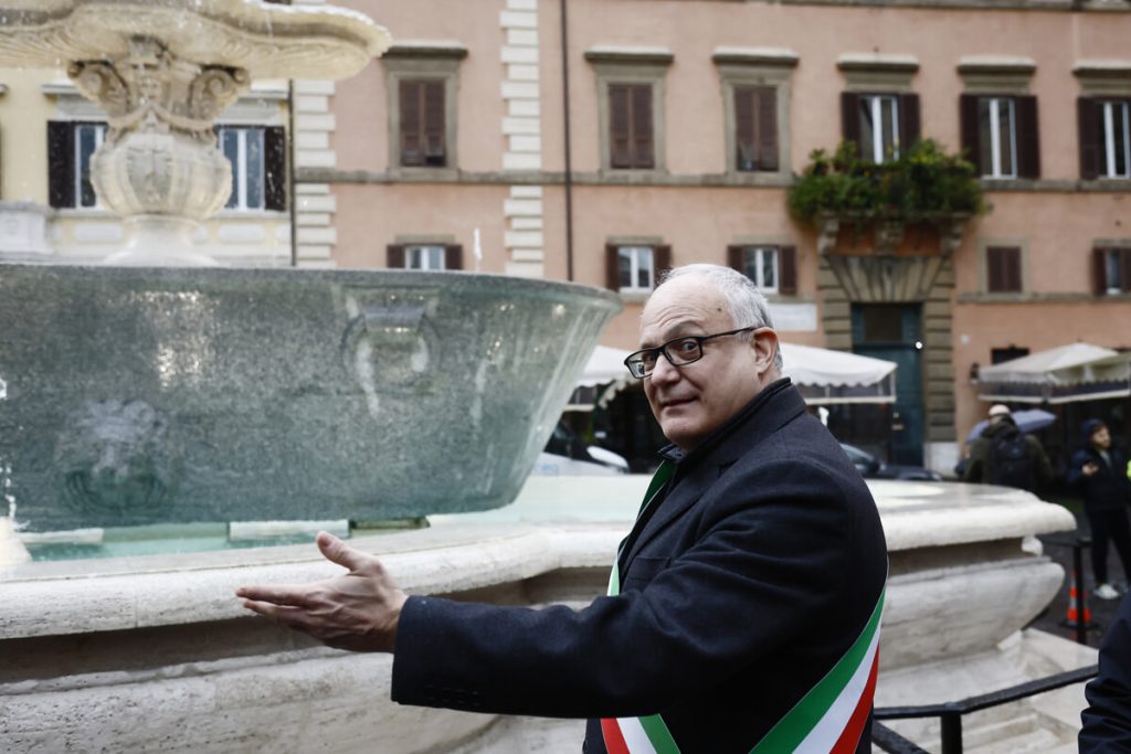 Da Atreju l’attacco di FdI a Gualtieri: “La sua narrazione di Roma è lontana dalla realtà”