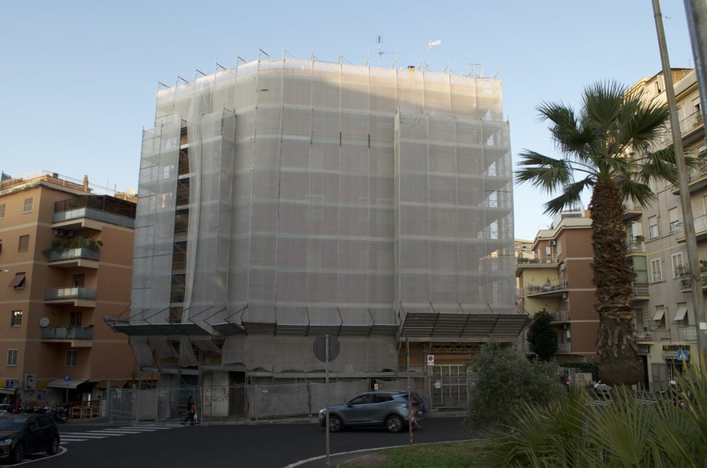 Palazzo a rischio crollo, Francesca Barbato (FDI): "Gualtieri intervenga"