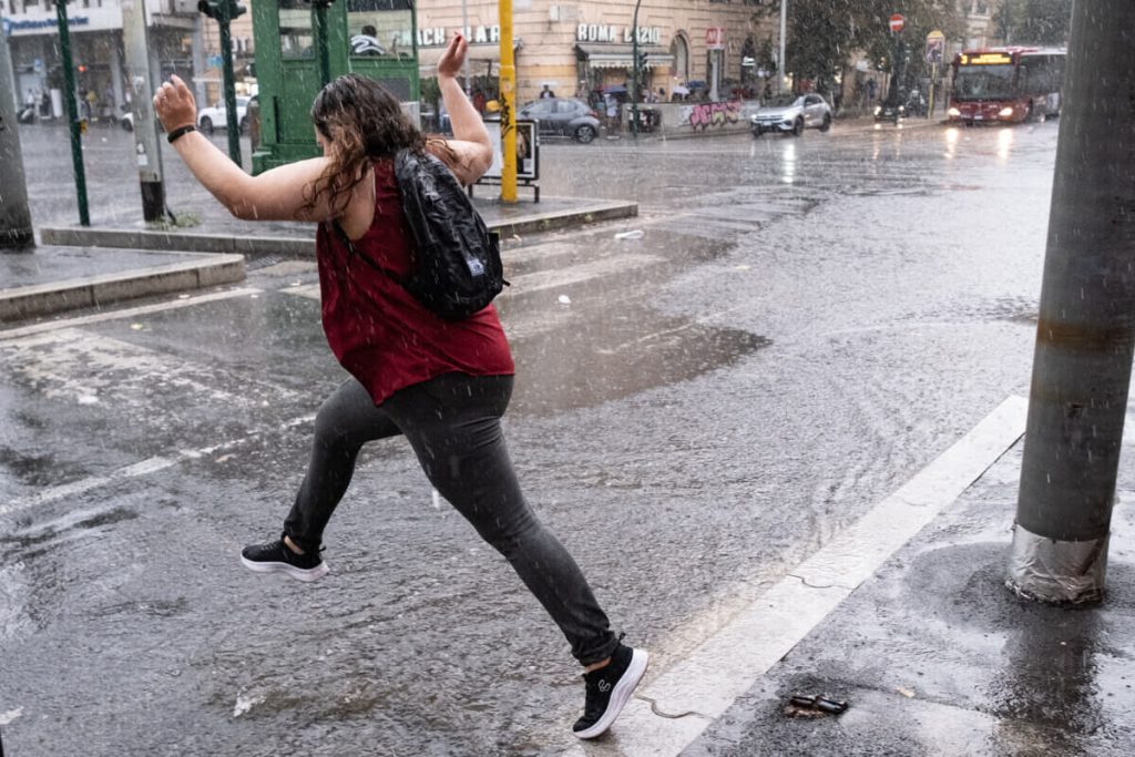 Maltempo a Roma e nel Lazio, scatta l'allerta meteo. Pioggia fino a sabato