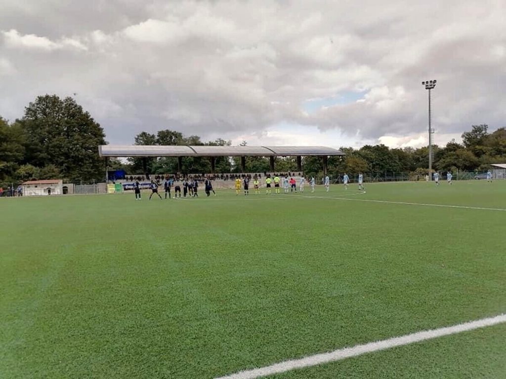 Insulti all'arbitro e cori razzisti contro un giocatore, squalifica per il campo del Parioli Calcio