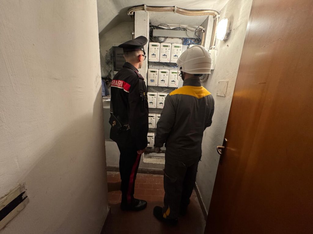 Ladri di energia: contatori manomessi, danno da 68mila euro