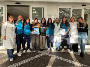 La Lazio Women al Gemelli per la consegna dei kit del Regalo Sospeso