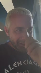VIDEO | Luca Tommassini in lacrime sui social dopo il furto: "Spariti 8 miei gatti"