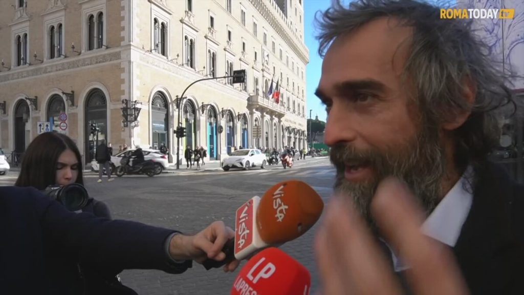 Metro C, arte contemporanea sui silos del cantiere per la fermata di piazza Venezia