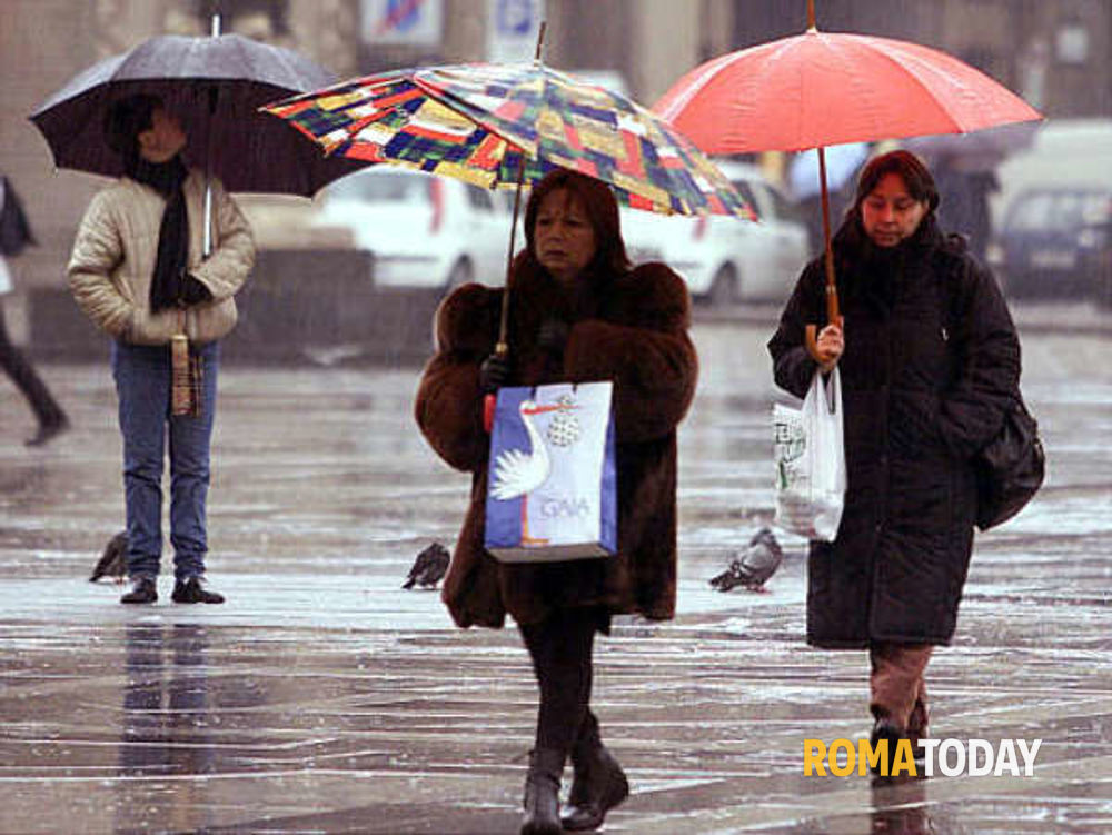 Meteo a Roma: vento forte e pioggia, è allerta gialla nel Lazio
