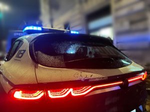 Ricercato per terrorismo si nasconde in un bed and breakfast, scatta il blitz