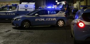 Tor Bella Monaca: bomba carta contro la ferramenta dei genitori di 'Naruto'