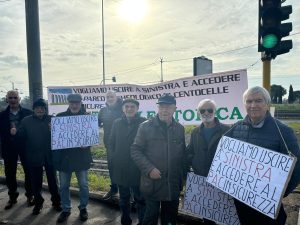 Centocelle, doppio sit-in dei residenti per la sicurezza di due "punti cruciali del quartiere"