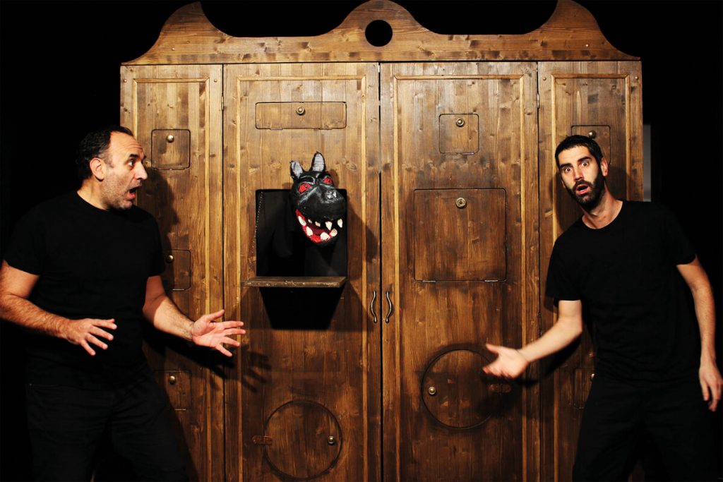 "Storie nell'armadio" al Teatro del Lido