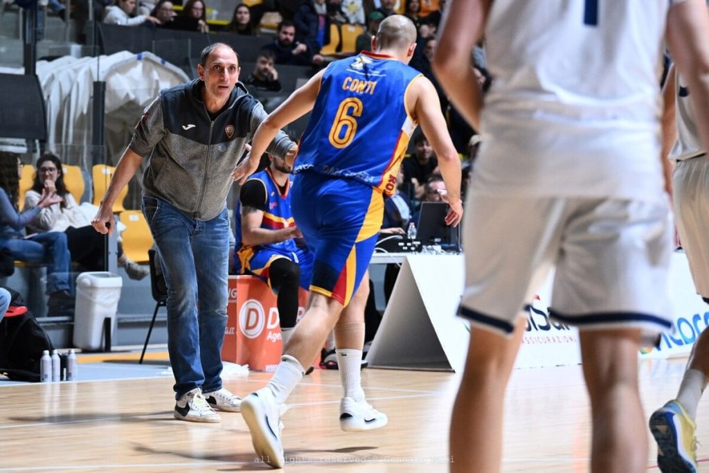Virtus ancora in trasferta, Tonolli: "Un mini ciclo molto tosto"