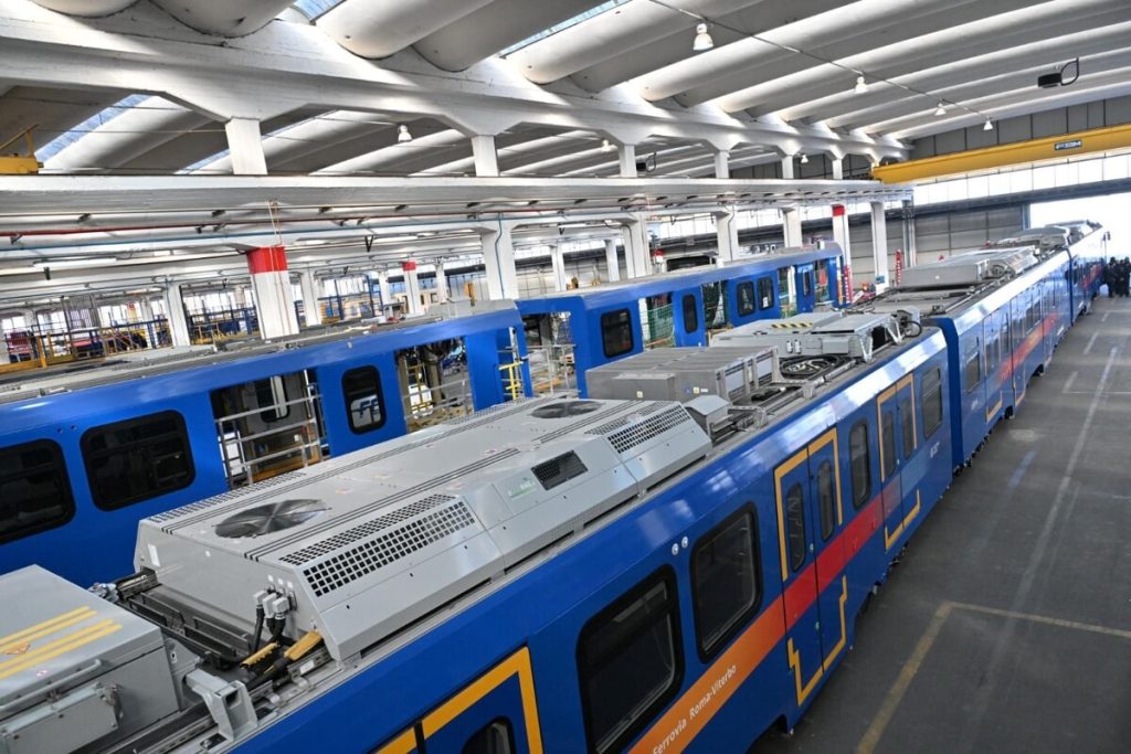 Nuovi treni per le linee MetroMare e Roma Viterbo: la regione Lazio visita il cantiere