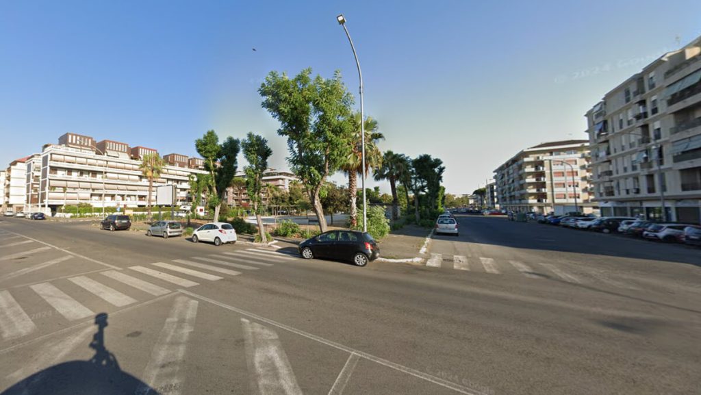 Pestato da due rapinatori viene trovato in una pozza di sangue in strada, grave un 29enne