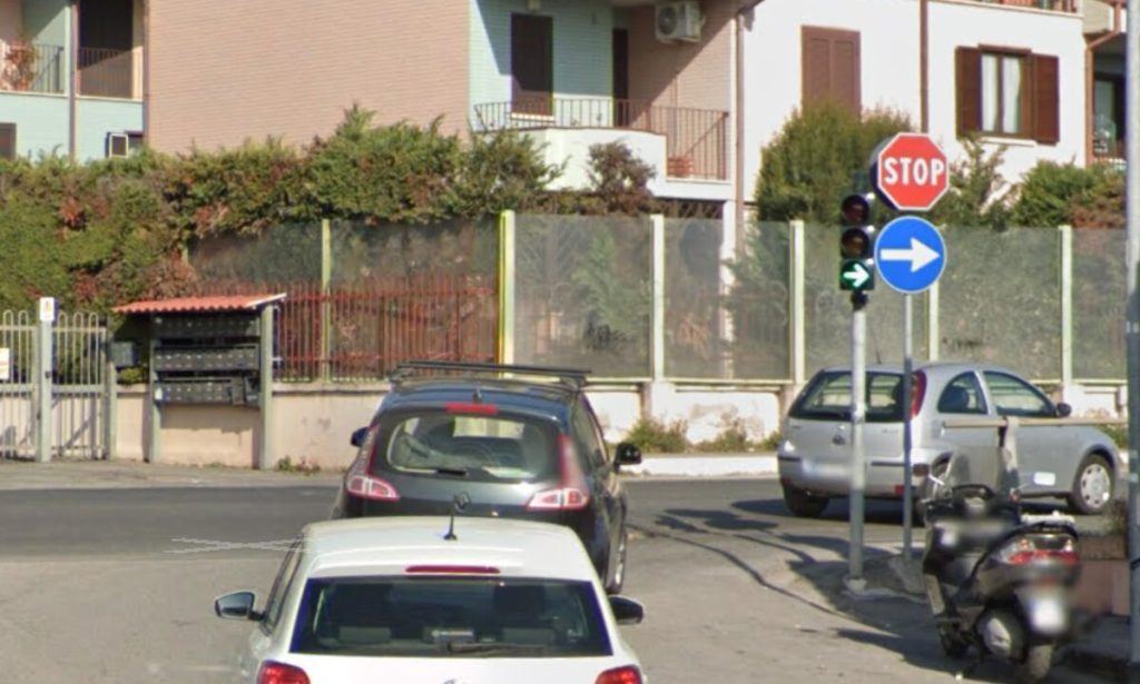 Un pirata della strada ha travolto due sorelle che però stanno bene