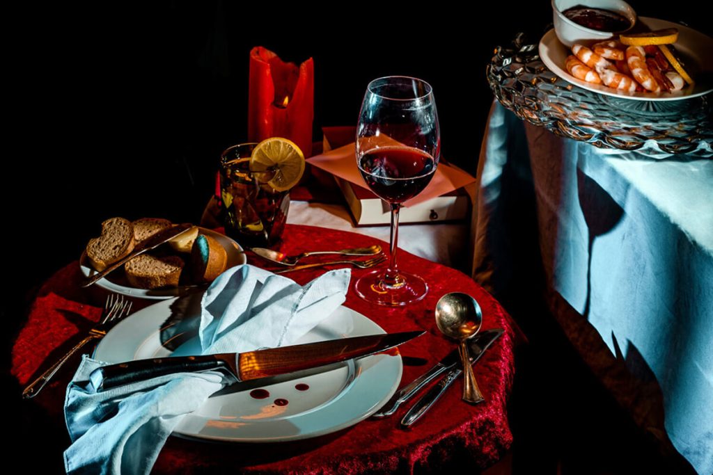 Aperitivo con delitto "Dente per dente"