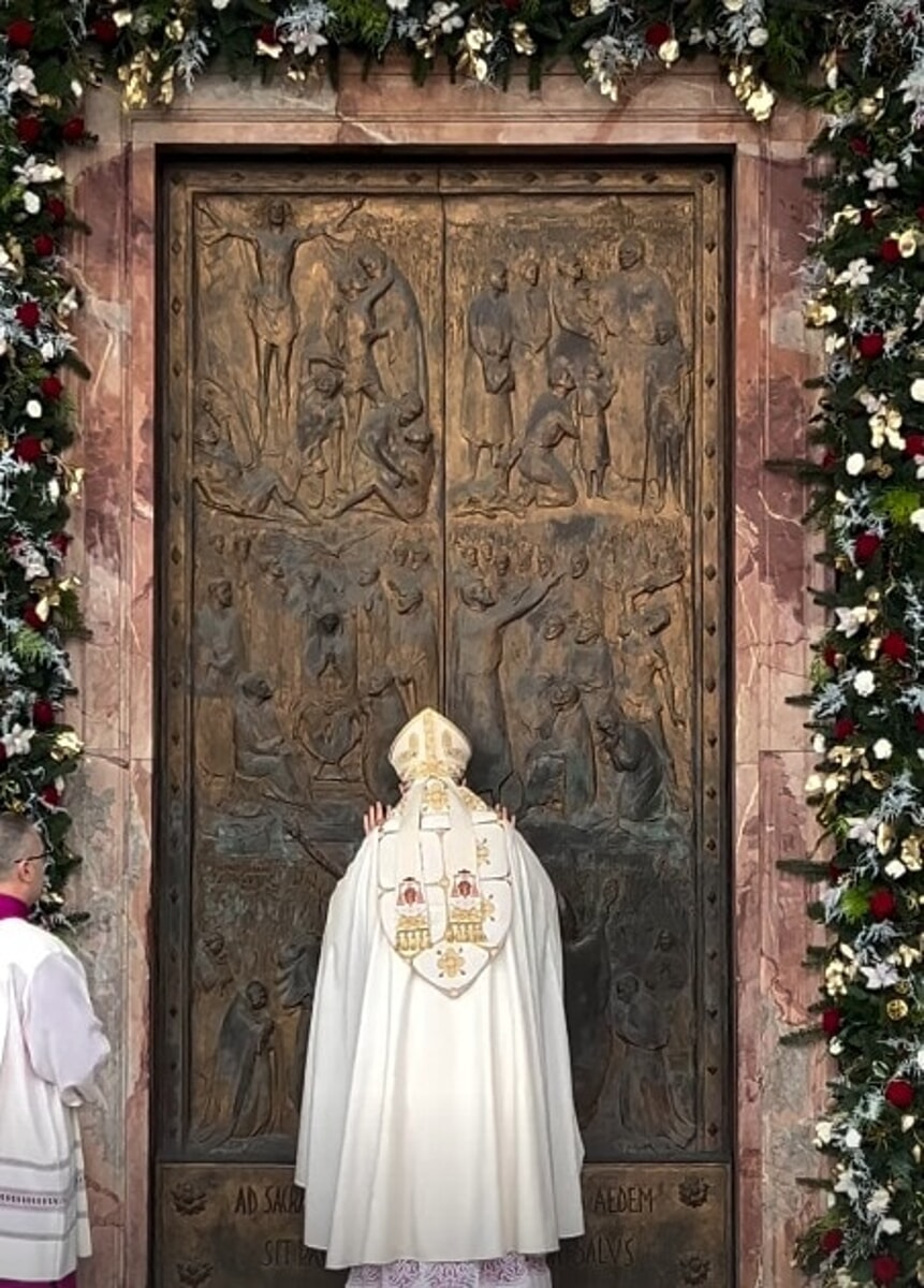 È stata aperta l'ultima Porta Santa del Giubileo 2025
