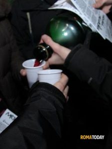 I giovani romani bevono troppo: dagli Alcolisti anonimi una campagna social contro la dipendenza