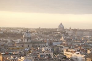 Blocco traffico a Roma: niente auto nella fascia verde oggi domenica 26 gennaio 2025