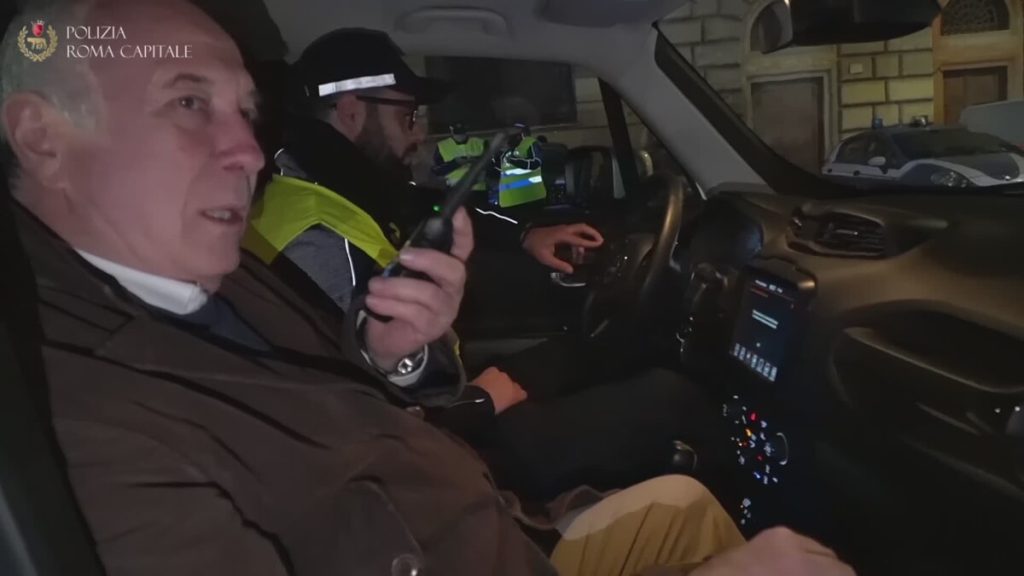 Capodanno, gli auguri via radio di Gualtieri e De Sclavis agli agenti della polizia locale