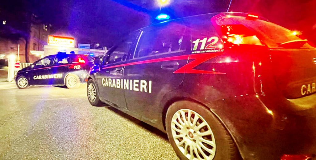Porta la figlia al pronto soccorso e prende a schiaffi una dottoressa