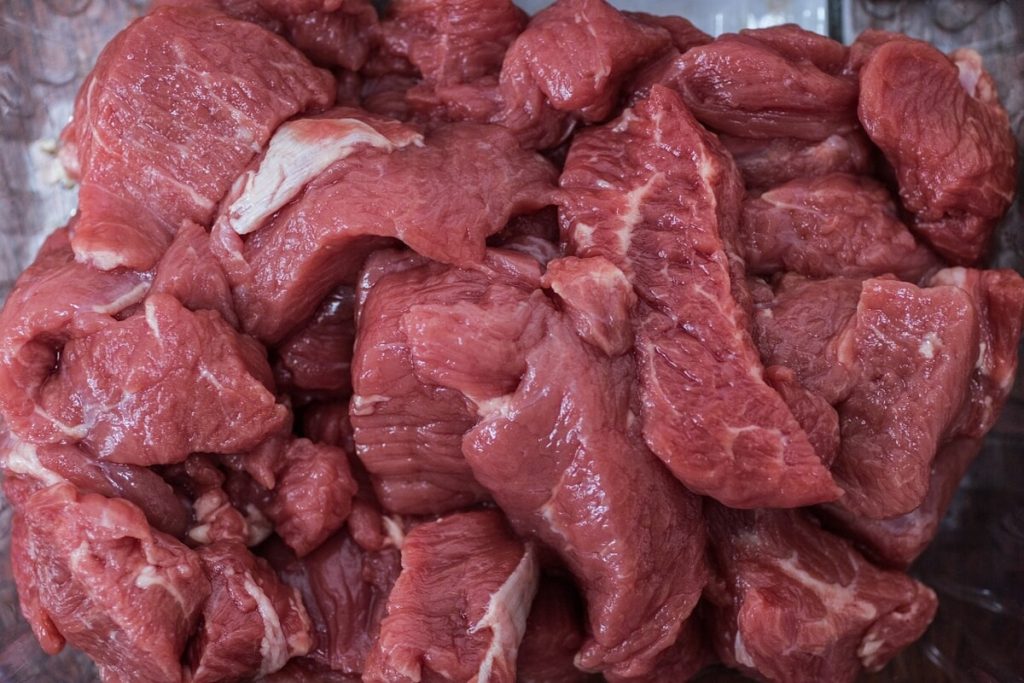 False fatture per ottenere fondi statali, sequestrati 600mila euro ad una società all'ingrosso di carni fresche