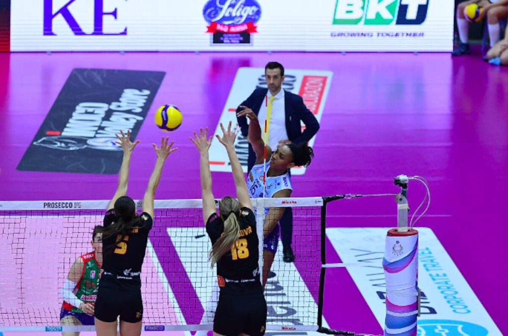 Lo “strano” record della Roma Volley, unico club a vincere 2 set con le campionesse del mondo dell’Imoco