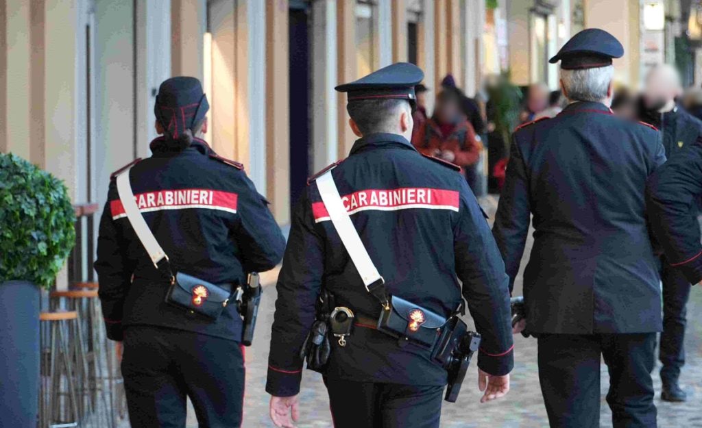 Zona rossa Esquilino: allontanate quattro persone dal mercato vicino a Termini