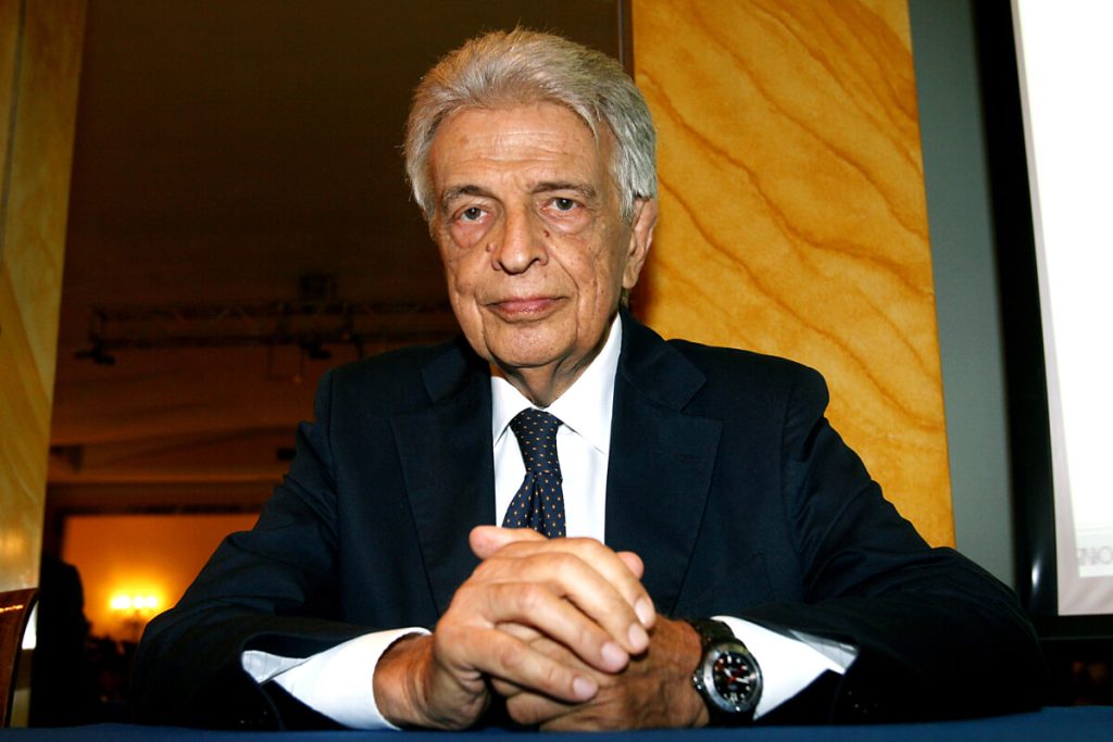 È morto Furio Colombo: i funerali del giornalista al cimitero acattolico di Roma