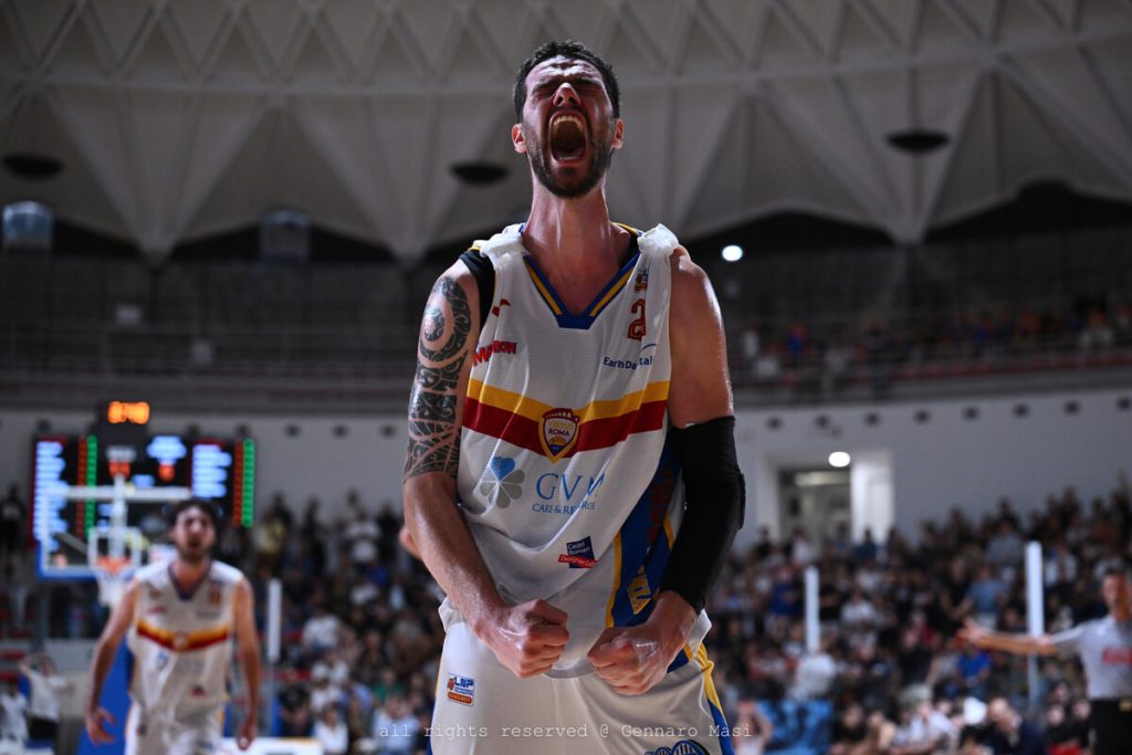 La Virtus sbanca il PalaPiccolo e batte a domicilio la JuveCaserta